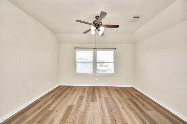 Building Photo - 8627 Sweet Pasture Dr