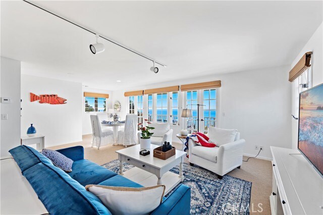 Building Photo - 2173 Crestview Dr