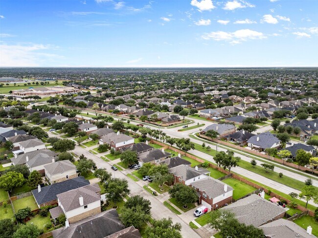 Building Photo - 2610 Cypress Springs Dr