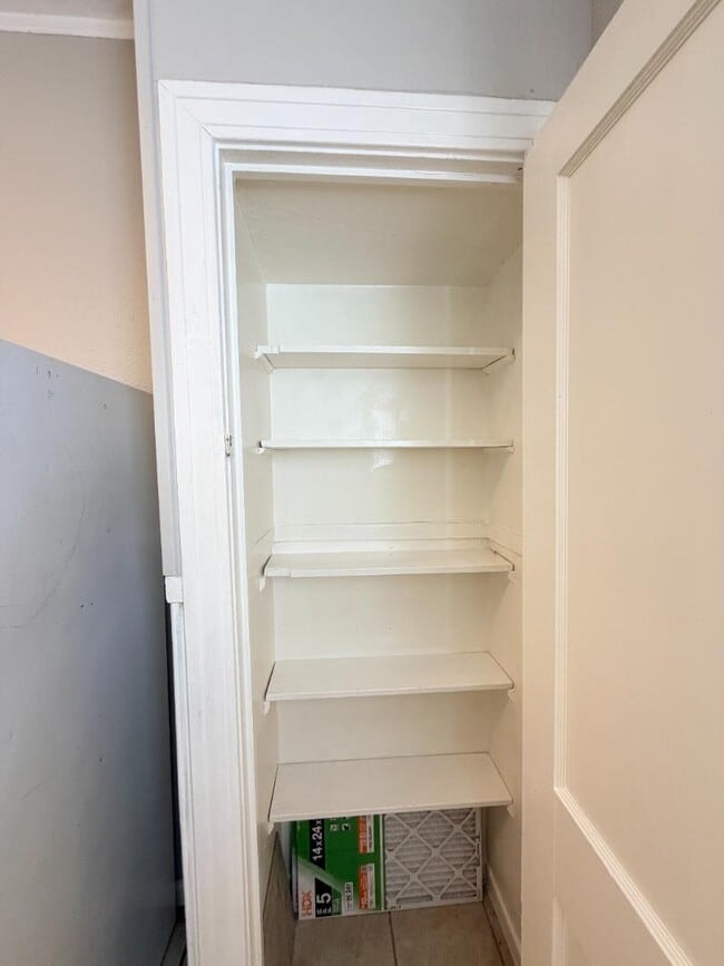 Building Photo - 2238 N Interstate 35