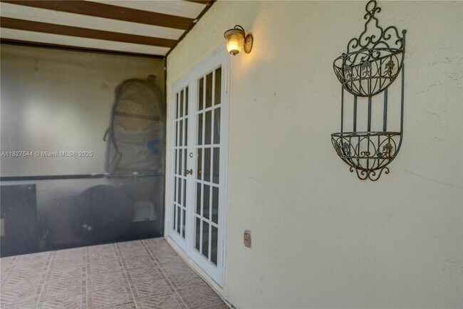 Building Photo - 2403 SW 58th Manor