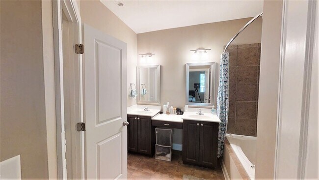 Building Photo - 509 Brantley Cove Cir
