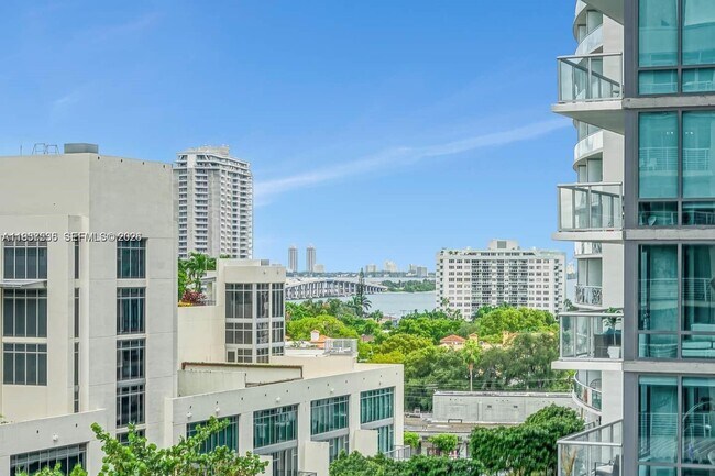 Building Photo - 3250 NE 1st Ave