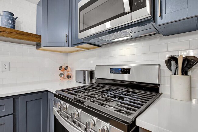 Building Photo - 4737 Aster Dr