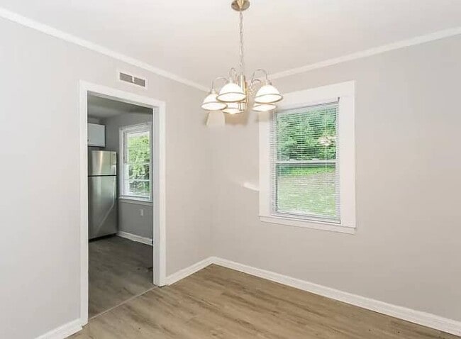 Building Photo - 2451 Juniper Dr