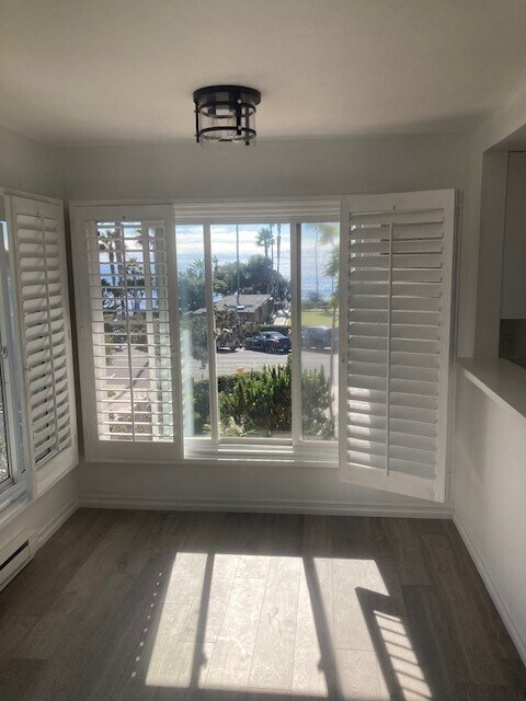 Building Photo - Casa del Mar