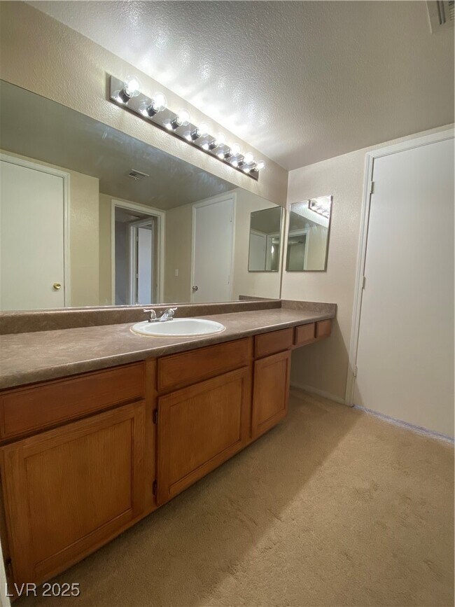 Building Photo - 7255 W Sunset Rd