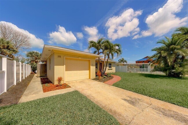 Building Photo - 315 82nd Ave