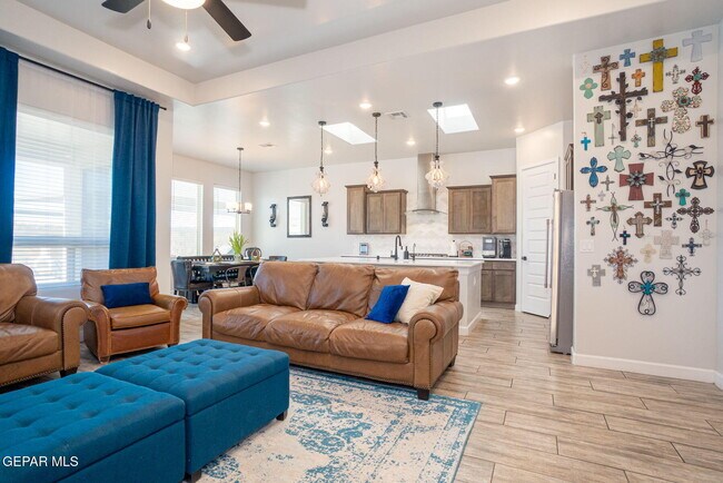 Building Photo - 13436 Emerald Crystal Dr