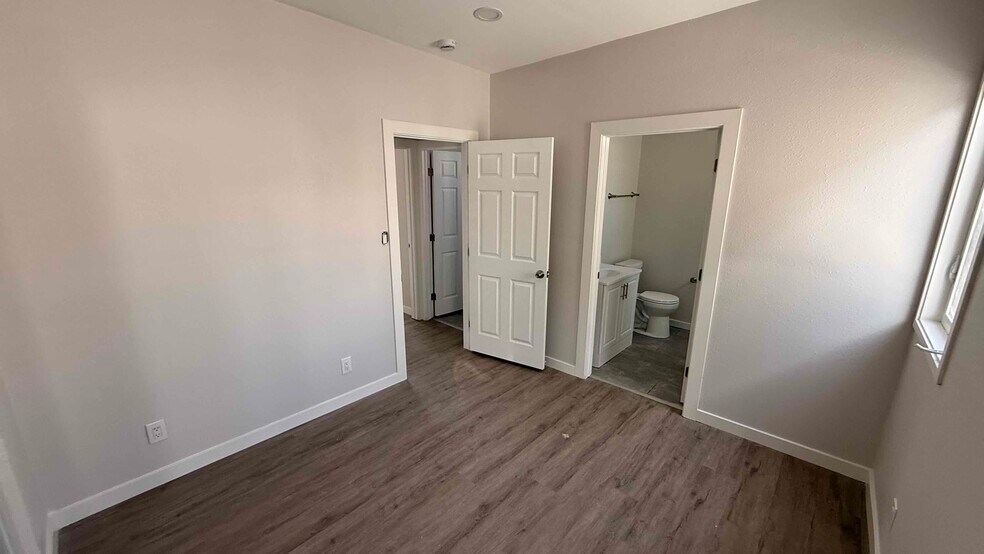 Master has an En-suite Bathroom - 505 Rose Ave