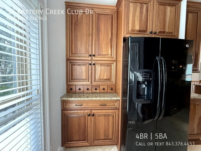 Building Photo - 54 Battery Crk Clb Dr