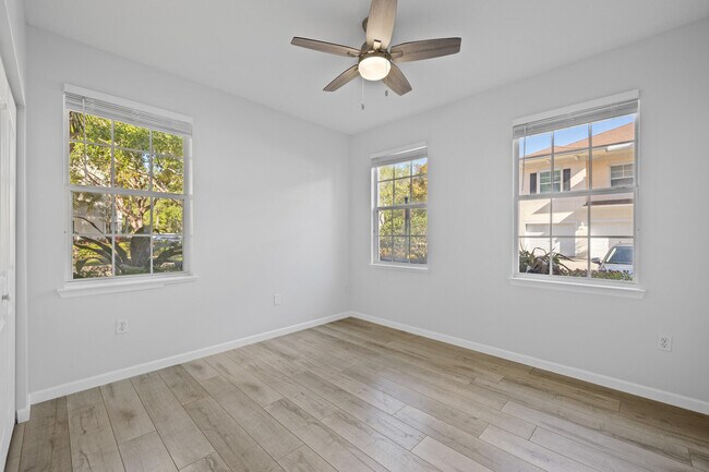 Building Photo - 225 Murcia Dr