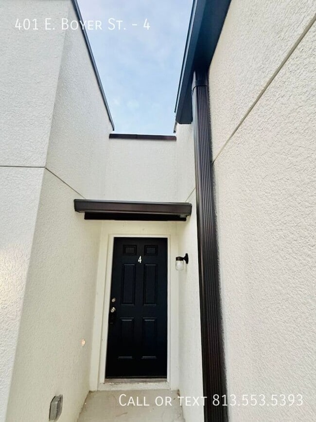 Building Photo - 401 E Boyer St