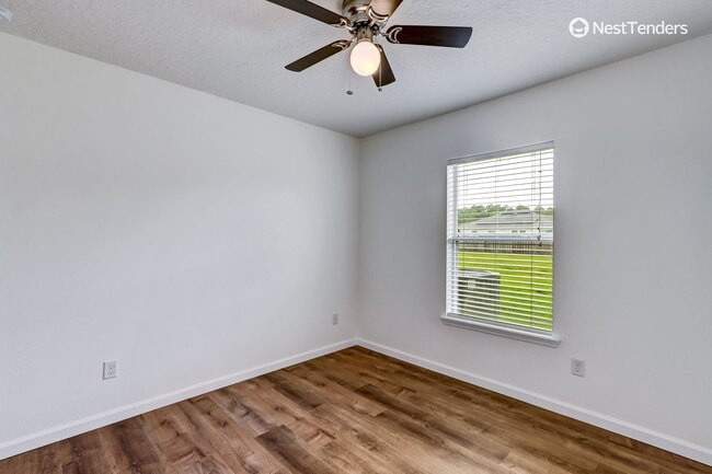 Building Photo - Five Bedrooms in Yulee's TCP!