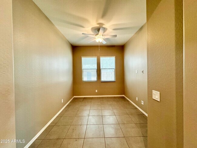 Building Photo - 2575 S Quaintance St