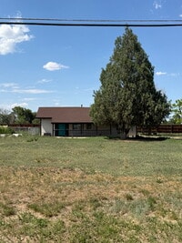 Building Photo - "Charming 2-Bed Oasis in Westminster – Cozy Living"
