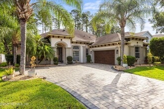 Building Photo - 552 Saddlestone Dr