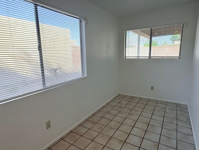 Building Photo - Cozy 3 bed/2 bath home in North East Tucson