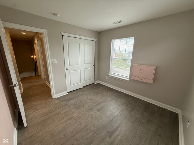 Building Photo - 8836 Kipling Dr