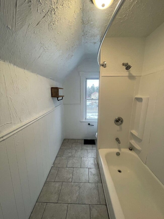 Building Photo - Charming 2-Bedroom Rental Home in Greensburg