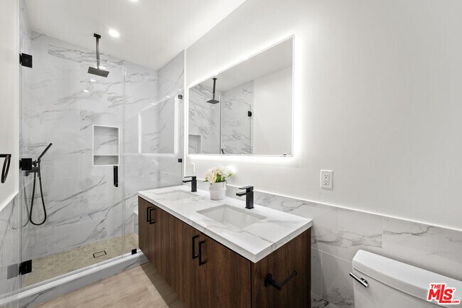 Building Photo - 1959-1952 Preuss Rd