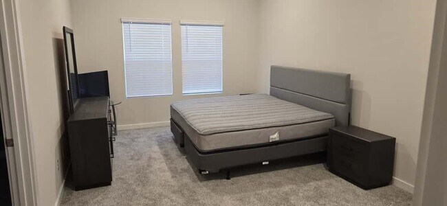 Building Photo - 1520 Red Acer Dr