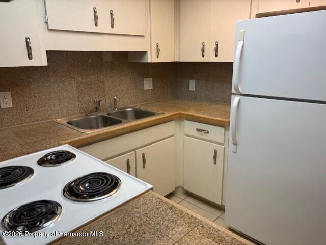 Building Photo - 6165 Chesham Dr