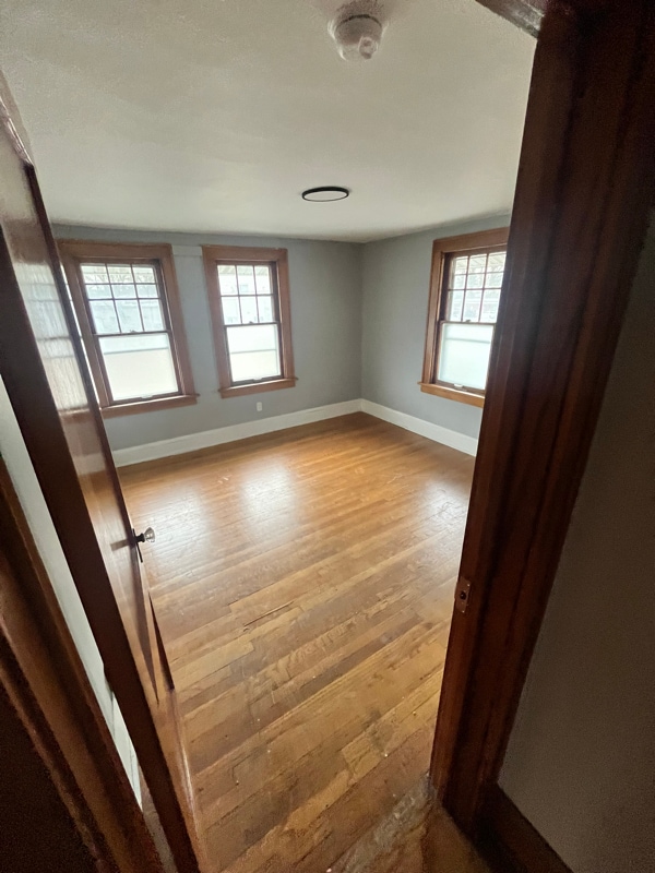 Building Photo - 896 Dan St