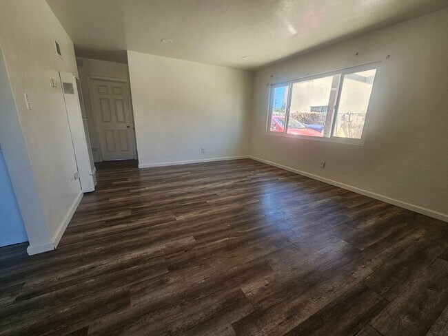 Building Photo - B Ave apartments