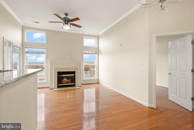 Building Photo - 3840 Lightfoot St