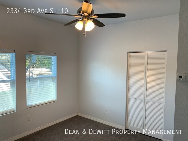 Building Photo - 2334 3rd Ave S