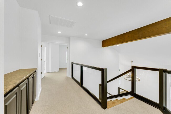 Building Photo - Interior Style you want, in the School zones you want, Plus Panoramic Views!