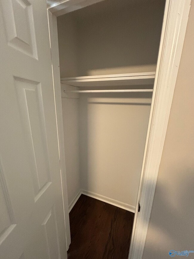 Building Photo - 2803 Hester Ln NW