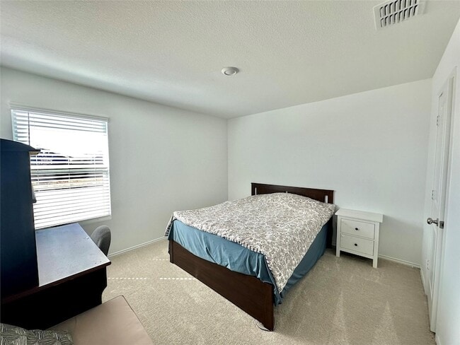 Building Photo - 6561 Alfalfa St