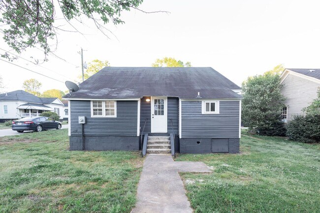 Building Photo - Modern 2BR Upgrade Near Downtown – Move-In Ready + $500 Off!