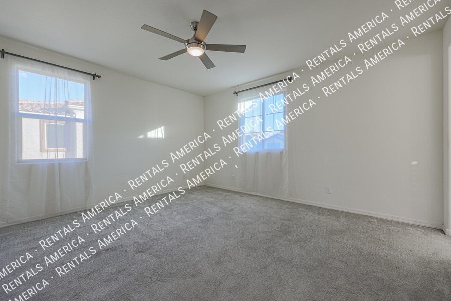 Building Photo - 12038 W Polk St