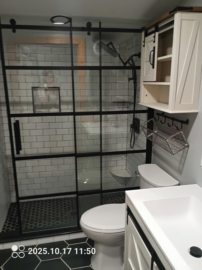 Building Photo - 3881 NC-133