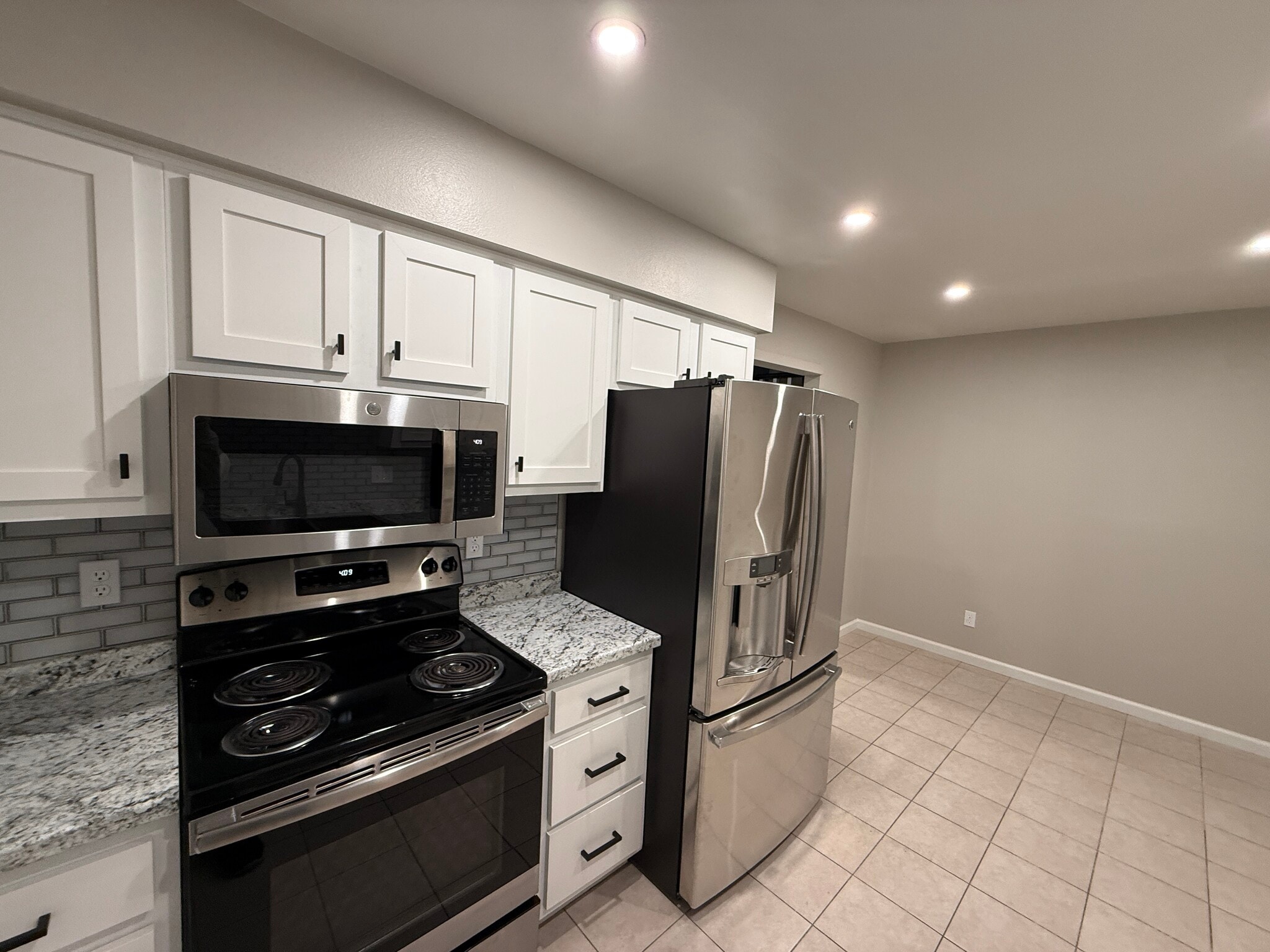 New Kitchen - 5918 Newcombe Ct