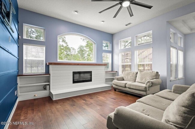 Building Photo - 577 Golden Links Dr