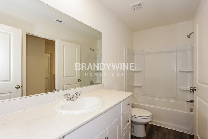 Building Photo - 2024 Harebell Dr