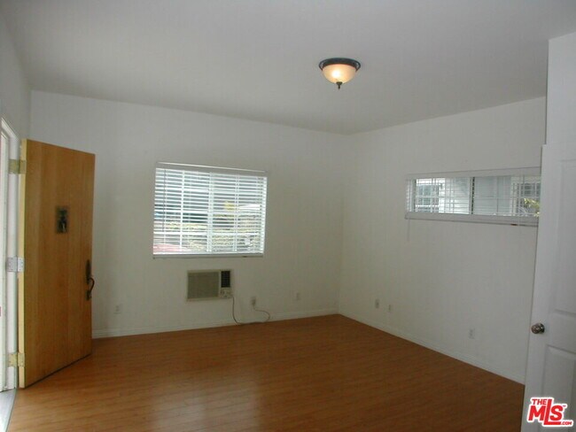 Building Photo - 5822 Harold Way