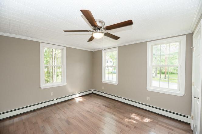 1st floor bedroom/ office. Has a closet - 79 Main St