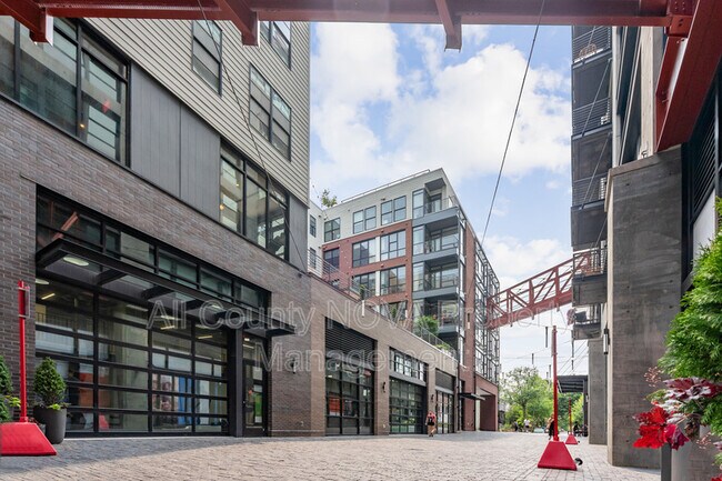 Building Photo - 1625 Eckington Pl NE
