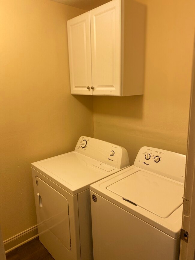 wash room - 8181 Jefferson Park Dr