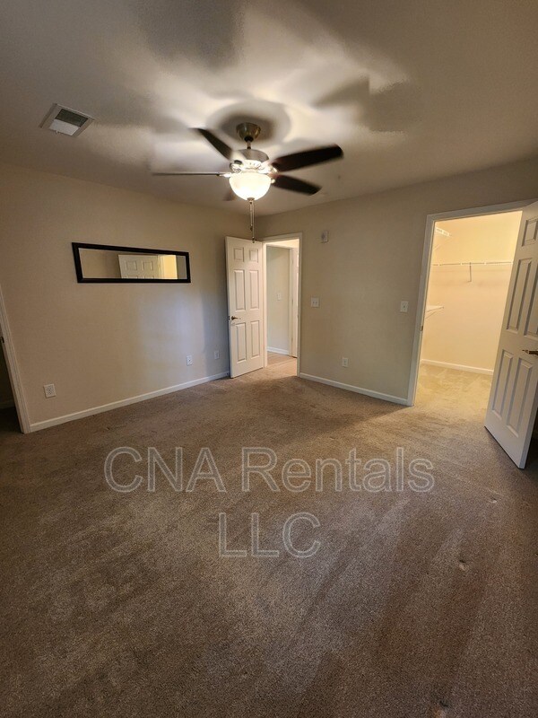 Building Photo - 807 Country Park Dr