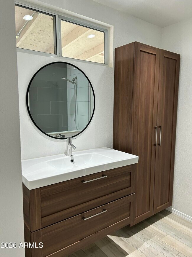 Building Photo - 3216 W Mark Ln