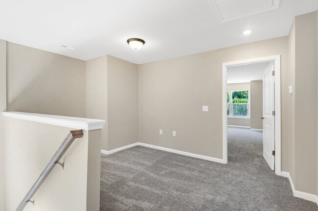 Building Photo - 237 Ribbon Rail St