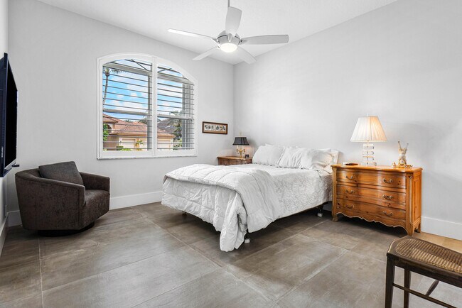 Building Photo - 11605 Privado Way
