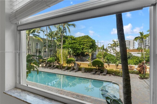 Building Photo - 1900 Van Buren St