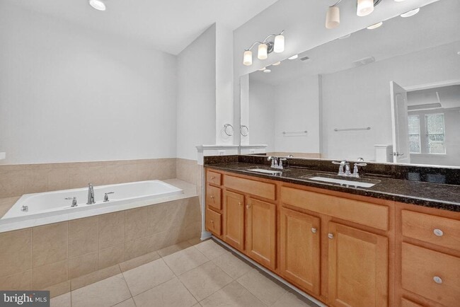 Building Photo - 44063 Vaira Terrace